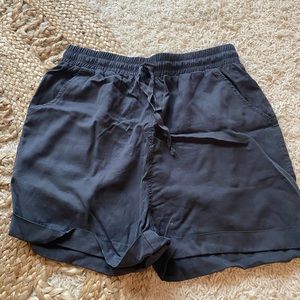 UNIVERSAL THREAD NAVY BLUE SHORTS